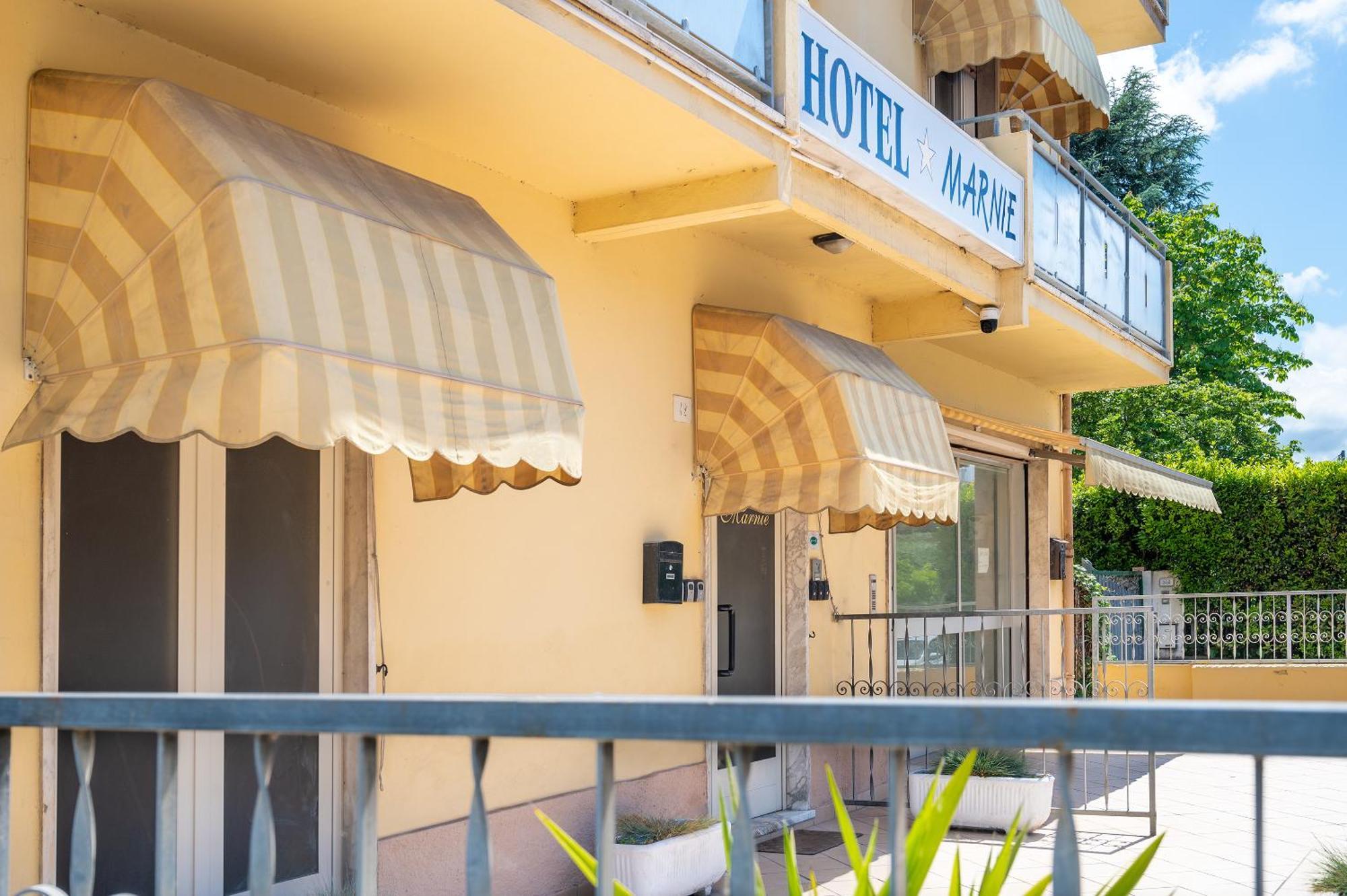 Hotel Marnie Massarosa Exterior photo